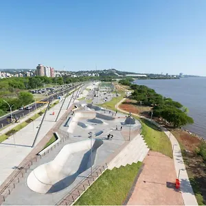 Amplo, Aconchegante E Pertinho De , Porto Alegre Brasil